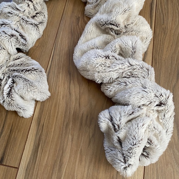 Winter Scarf - Picture 3 of 3